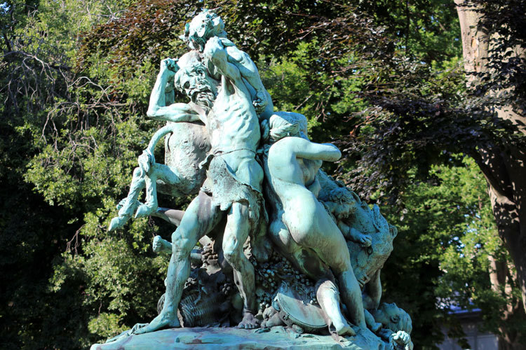 triomphe de Silène jardin Luxembourg